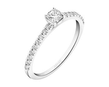 14 K Rhodium-Plated White Gold Ring with Diamonds 0,41 ct - fineness 14 K