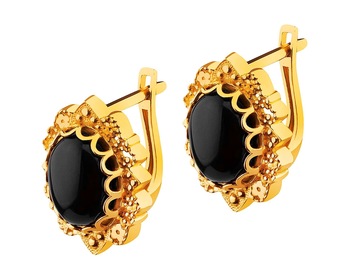 14 K Yellow Gold Earrings with Onyx