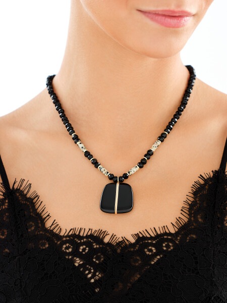 Gold-Plated Brass Necklace with Agate