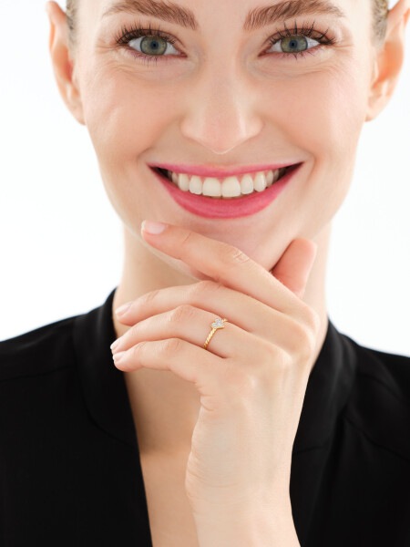 9 K Rhodium-Plated Yellow Gold Ring with Diamonds - 0,01 ct - fineness 9 K