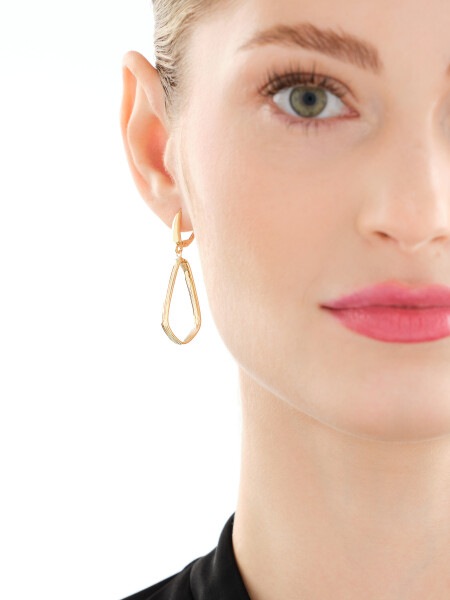 9 K Yellow Gold Dangling Earring 