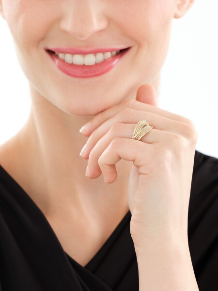 9 K Yellow Gold Ring with Cubic Zirconia