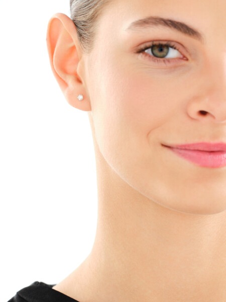 585  Earrings with Diamonds - 0,15 ct - fineness 585