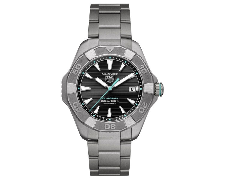 TAG Heuer Aquaracer Professional 200 Solargraph