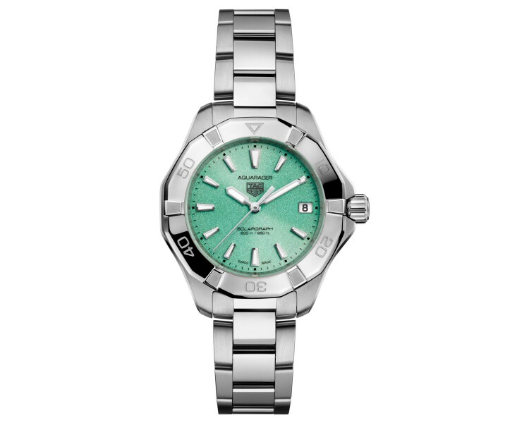 TAG Heuer Aquaracer Professional 200 Solargraph