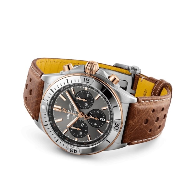 Breitling Chronomat B01 42 Triumph