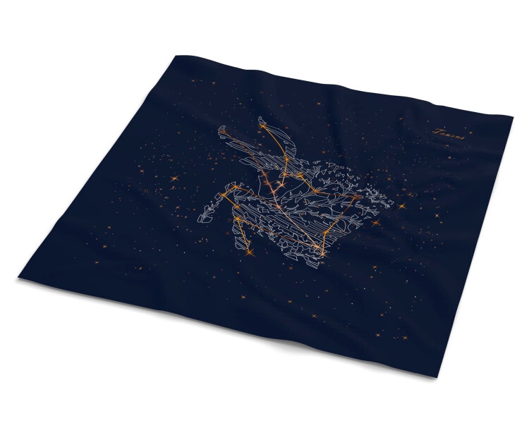 Hedvábný šátek se znamením zvěrokruhu – Býk, 52 cm × 52 cm