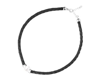 Silver necklace with thong and pearl></noscript>
                    </a>
                </div>
                <div class=