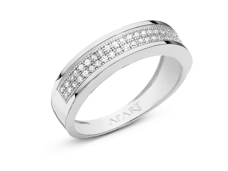 White gold ring with diamonds 0,15 ct - fineness 14 K