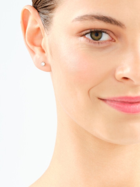 White gold earrings with brilliants - 0,32 ct - fineness 14 K