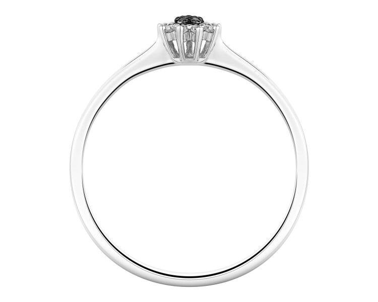 White gold ring with diamonds - 0,04 ct - fineness 9 K