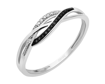 White gold ring with diamonds 0,02 ct - fineness 14 K