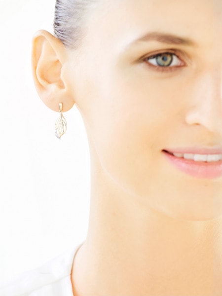 Yellow gold diamond earrings 0,01 ct - fineness 14 K