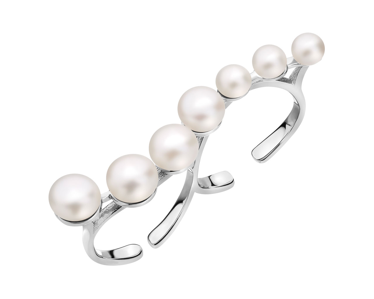 Pierścionek srebrny z perłami