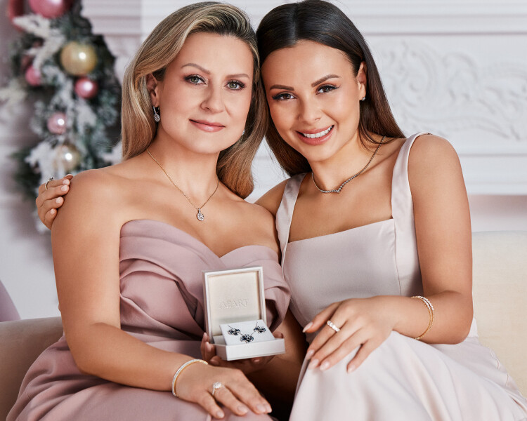 Pierścionek z żółtego i białego złota z brylantem - 0,18 ct - próba 585