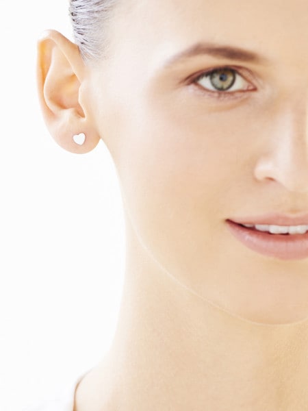 8ct White Gold Earrings
