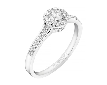 18ct White Gold Ring with Diamonds></noscript>
                    </a>
                </div>
                <div class=