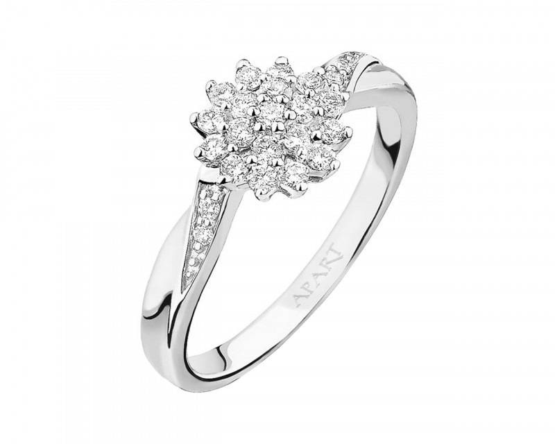 White gold ring with brilliants 0,25 ct - fineness 9 K