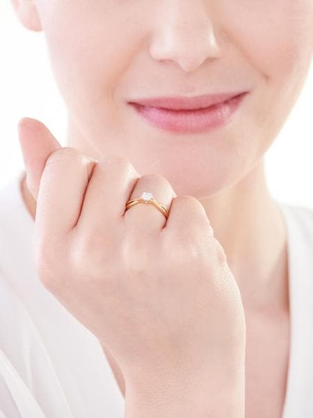 Prsten ze žlutého zlata s briliantem 0,31 ct - ryzost 750