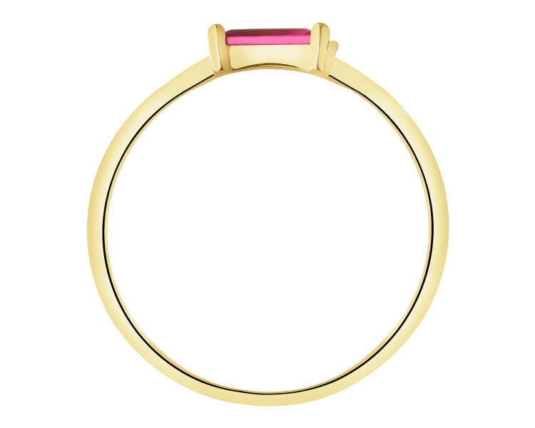 8 K Yellow Gold Ring with Synthetic Ruby