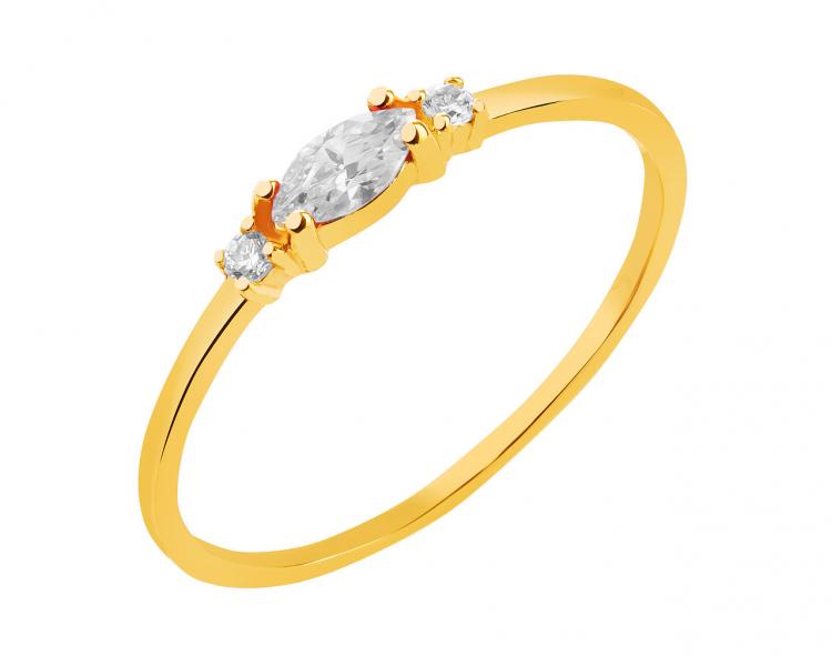 Yellow gold ring with cubic zirconia