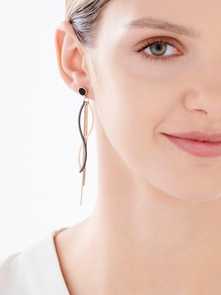 Stainless steel earrings with enamel