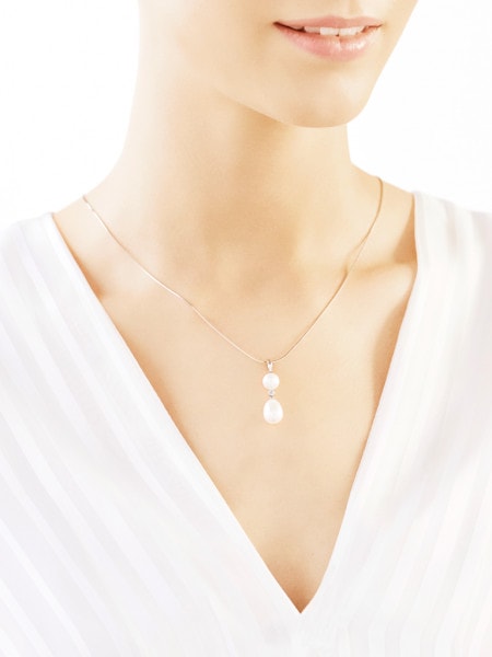 White gold pendant with diamonds and pearls - fineness 14 K