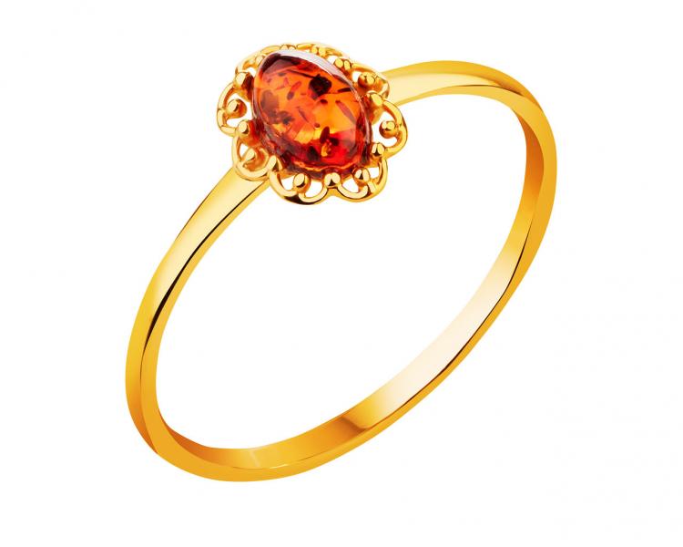 14 K Yellow Gold Ring with Amber