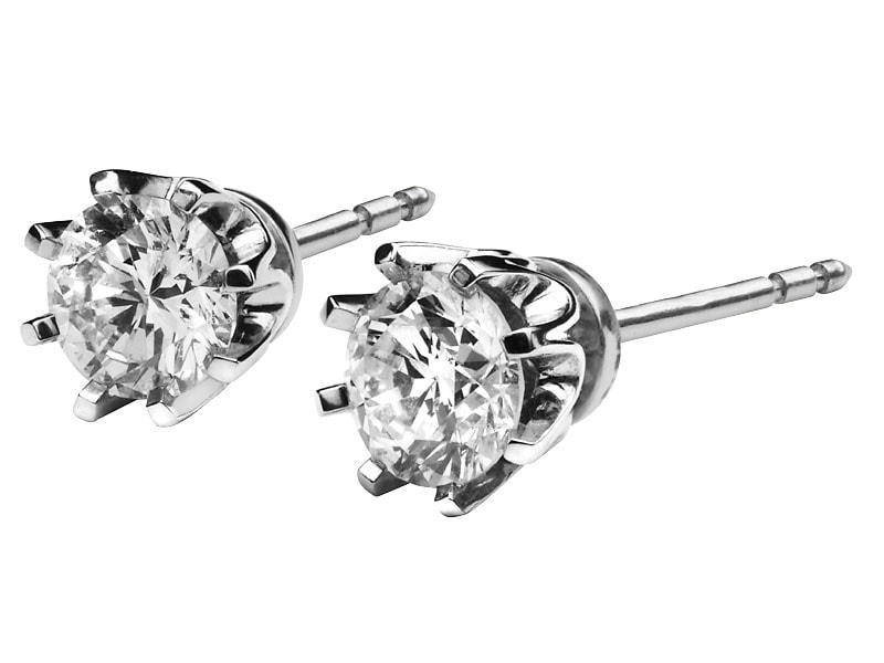 White gold earrings with brilliants 0,68 ct - fineness 18 K