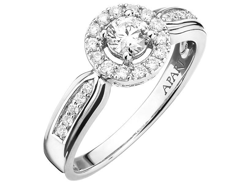 White Gold Diamond Ring 0,49 ct - fineness 18 K
