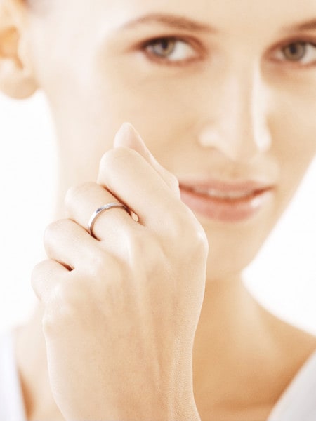 Prsten z bílého zlata s briliantem 0,05 ct - ryzost 750