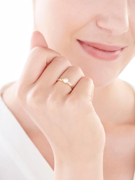 14 K Yellow Gold Ring with Pearl