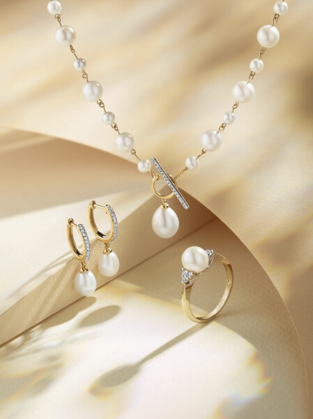 Yellow gold necklace with diamonds and pearls - fineness 14 K