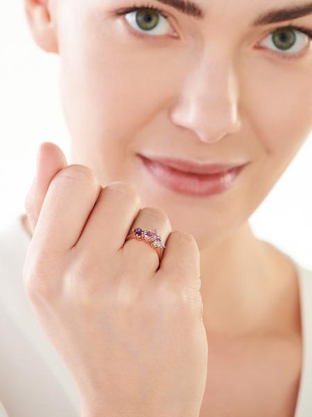 Prsten z růžového zlata s diamanty, ametysty, tanzanitem - ryzost 585