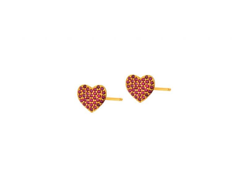 Złote kolczyki z rubinami syntetycznymi - serca
