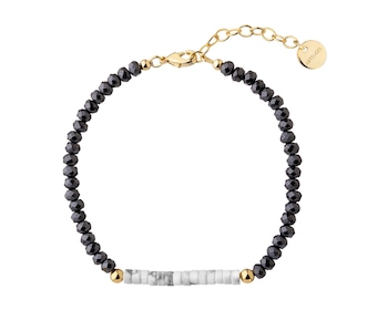 Gold-plated brass bracelet with hematites and howlite
