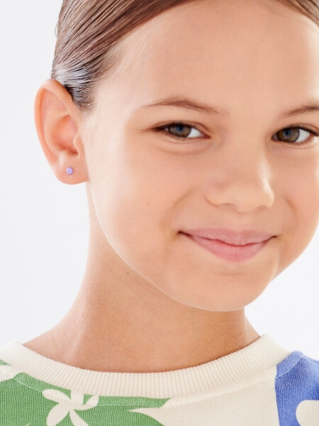 Gold earrings with enamel