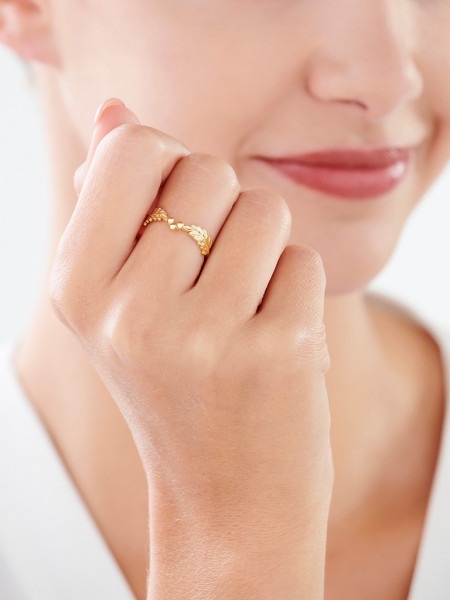 Złoty pierścionek - wieniec laurowy