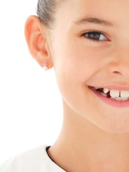 9 K Yellow Gold Earrings with Pearl