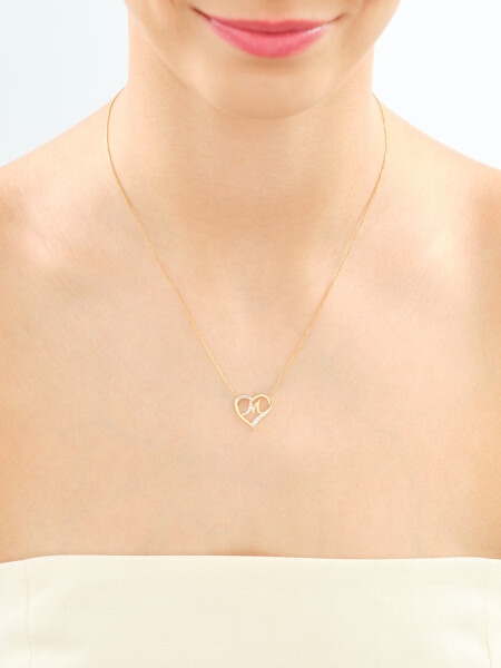 Naszyjnik z żółtego złota z diamentami - serce, litera M - 0,01 ct - próba 375