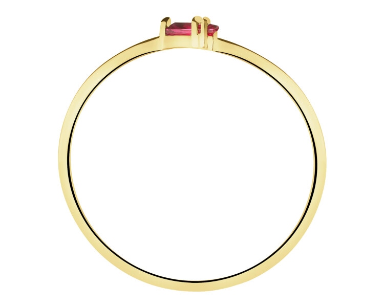 8 K Yellow Gold Ring with Synthetic Ruby