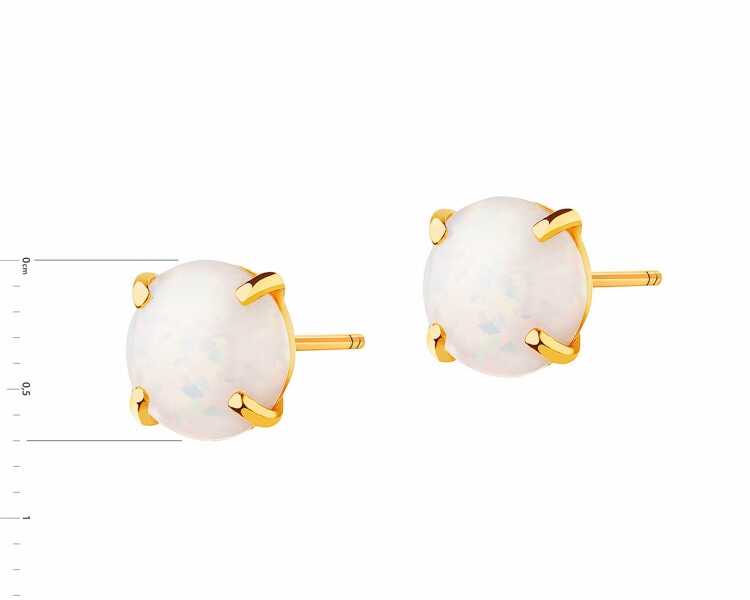9 K Yellow Gold Earrings with Opal