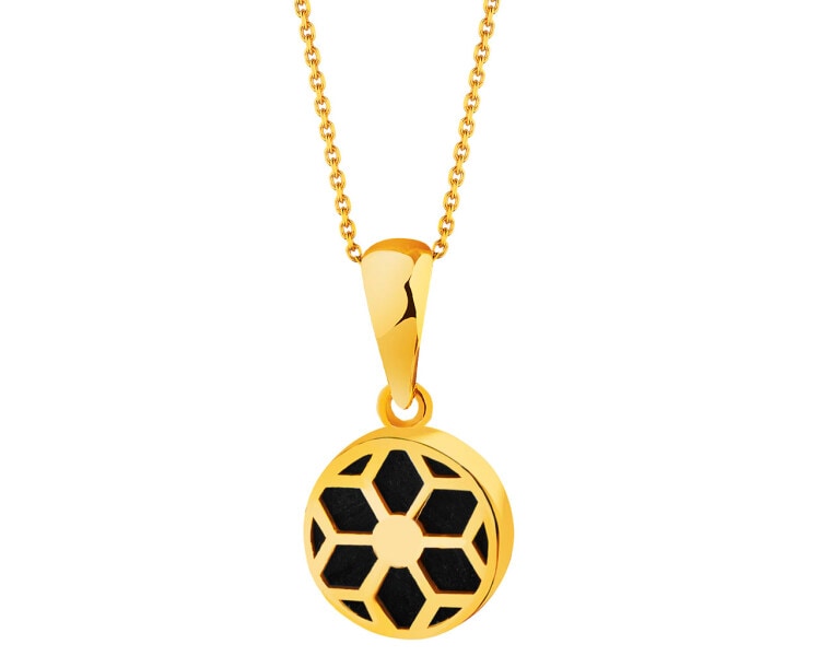 8 K Yellow Gold Pendant with Onyx