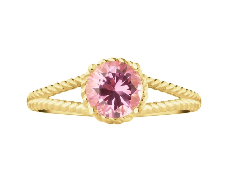 8 K Yellow Gold Ring with Synthetic Ruby
