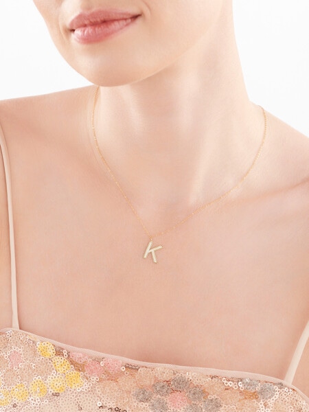 Złoty naszyjnik z masą perłową, ankier - litera K