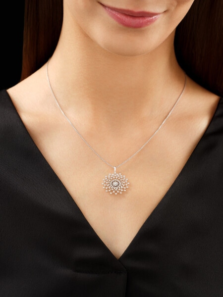 Přívěsek z bílého zlata s brilianty - rozeta - 0,70 ct - ryzost 585
