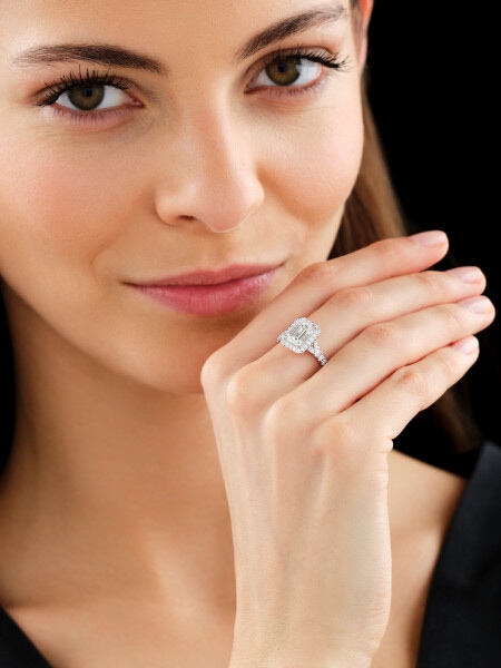 Prsten z bílého zlata s diamanty - VS1/H 2,60 ct - ryzost 750