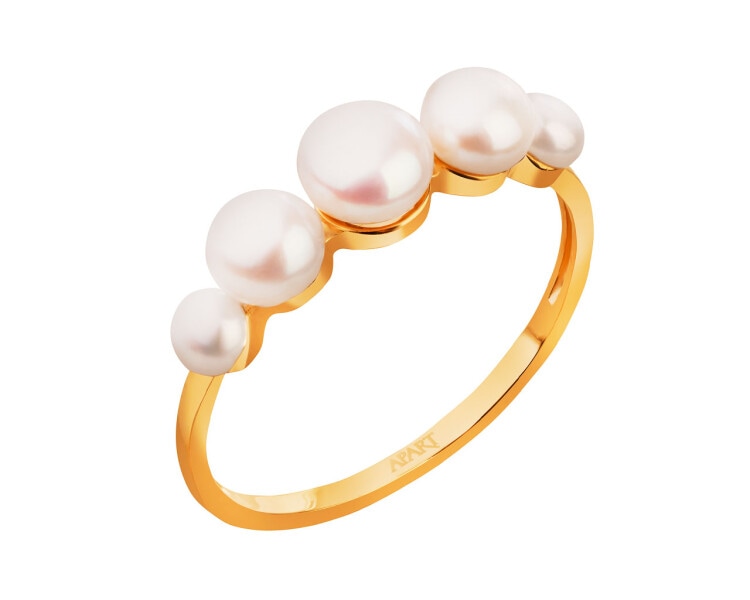 Złoty pierścionek z perłami