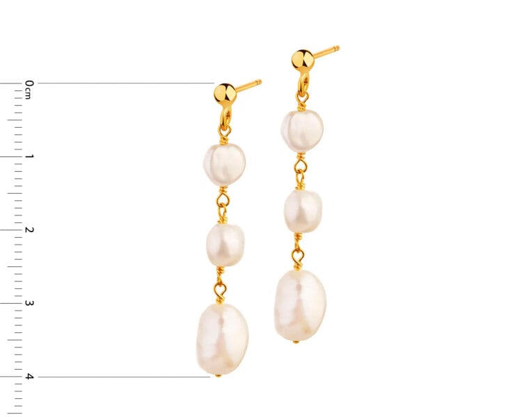 9 K Yellow Gold Dangling Earring with Pearl
