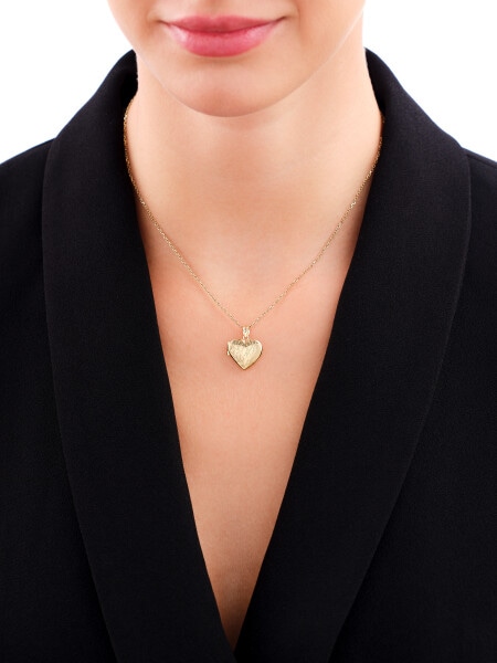 8 K Yellow Gold Pendant